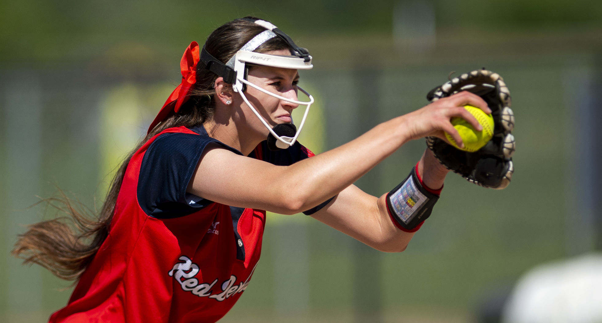 Red Devils softball sweeps Southwest Oregon 9-0